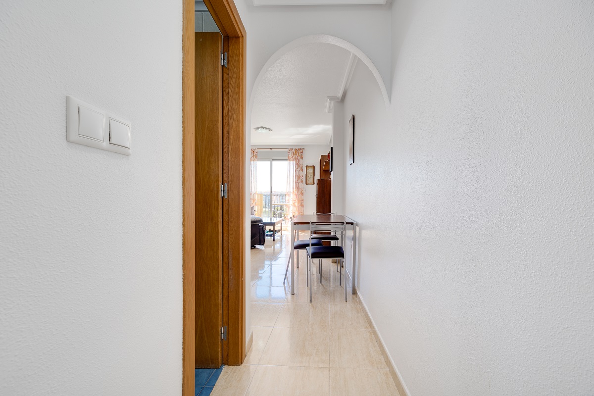 ATTICO LUMINOSO A 300 METRI DAL MARE A TORREVIEJA - GODITI L'AUTENTICO STILE DI VITA MEDITERRANEO