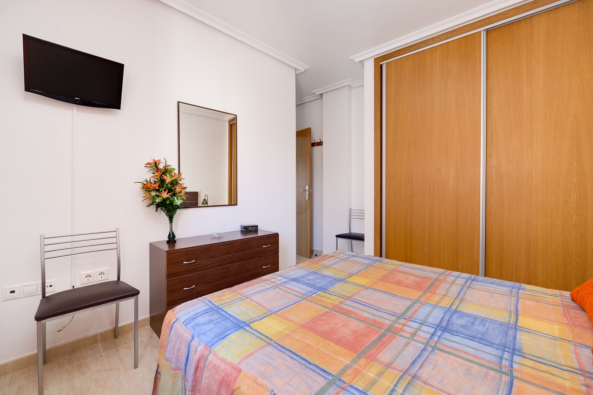 ATTICO LUMINOSO A 300 METRI DAL MARE A TORREVIEJA - GODITI L'AUTENTICO STILE DI VITA MEDITERRANEO