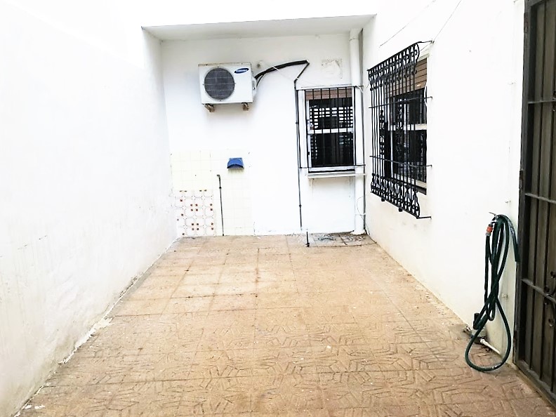 SALE OF COMMERCIAL OR OFFICE IN THE HEART OF TORREVIEJA