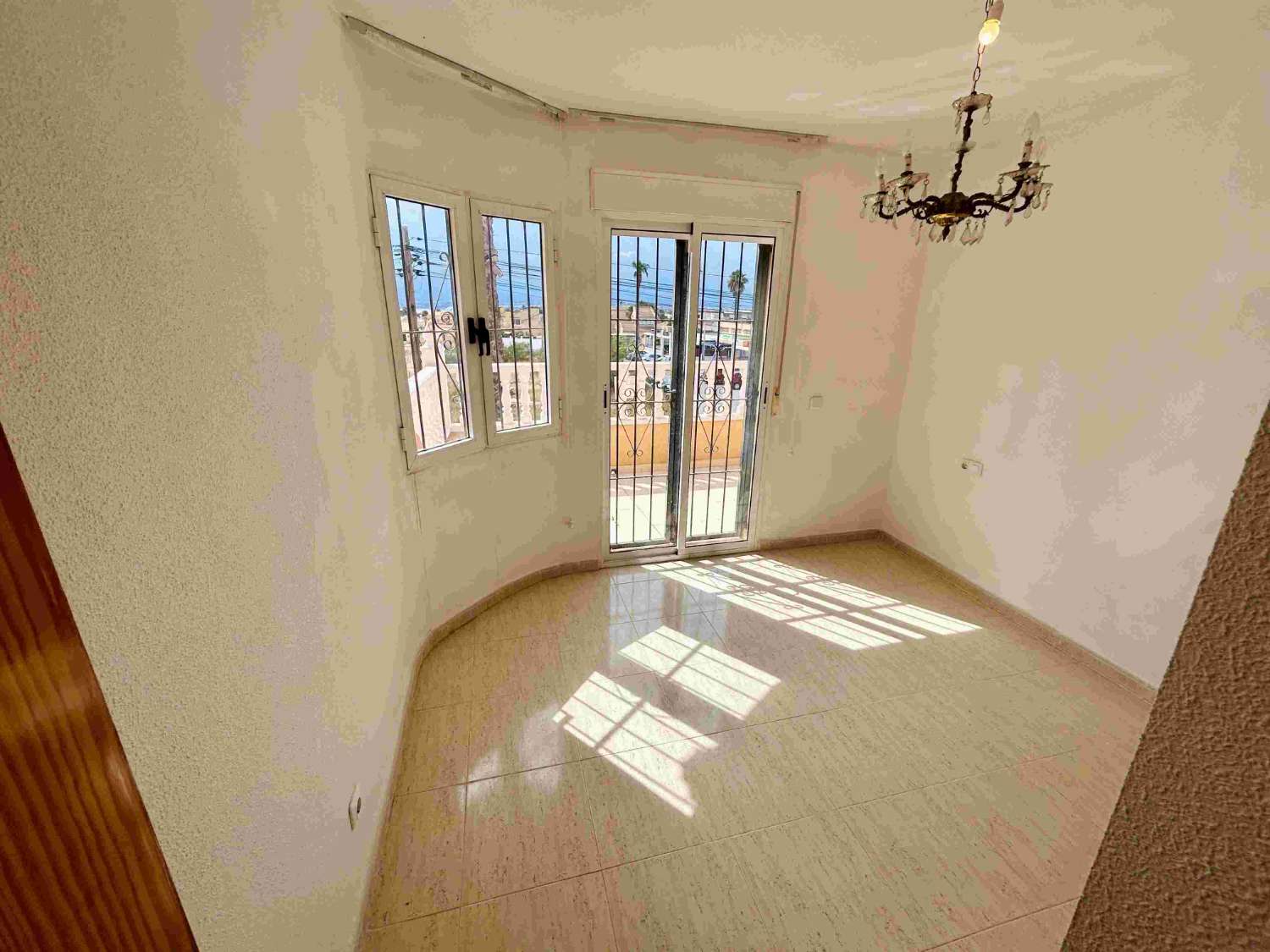 COZY HOUSE FOR SALE IN EL CHAPARRAL – TORREVIEJA