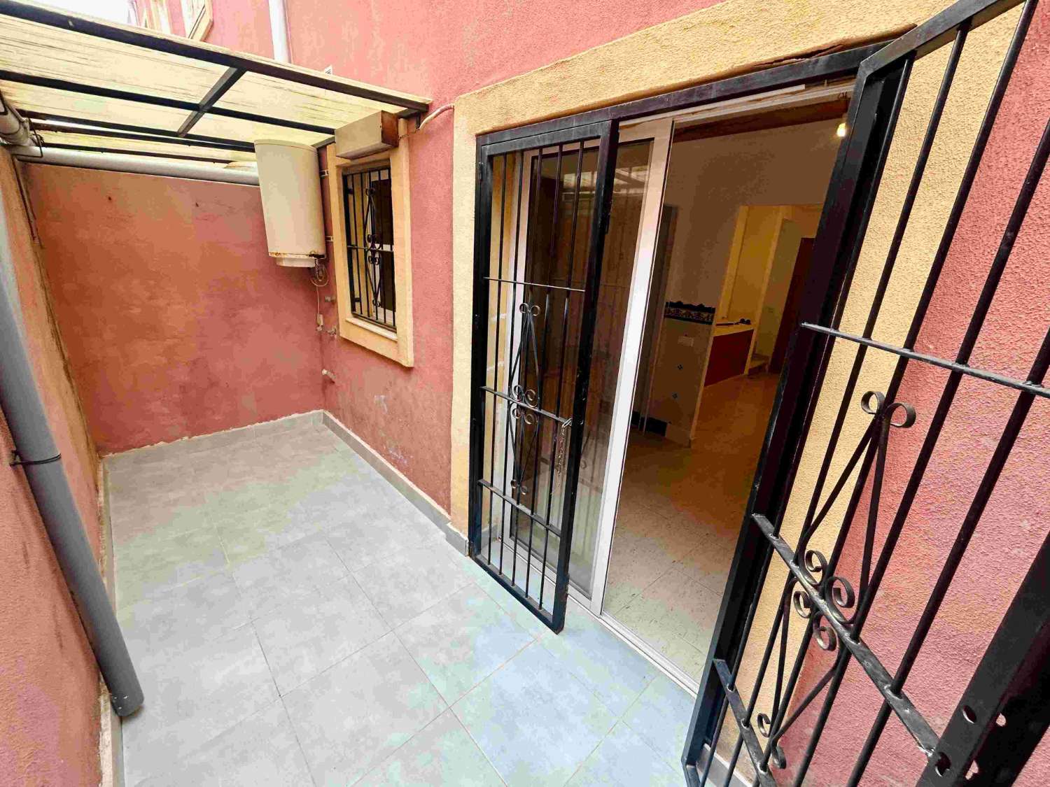 COZY HOUSE FOR SALE IN EL CHAPARRAL – TORREVIEJA