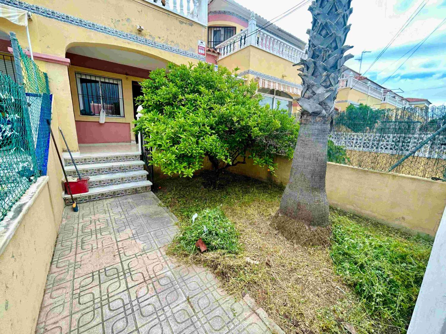COZY HOUSE FOR SALE IN EL CHAPARRAL – TORREVIEJA