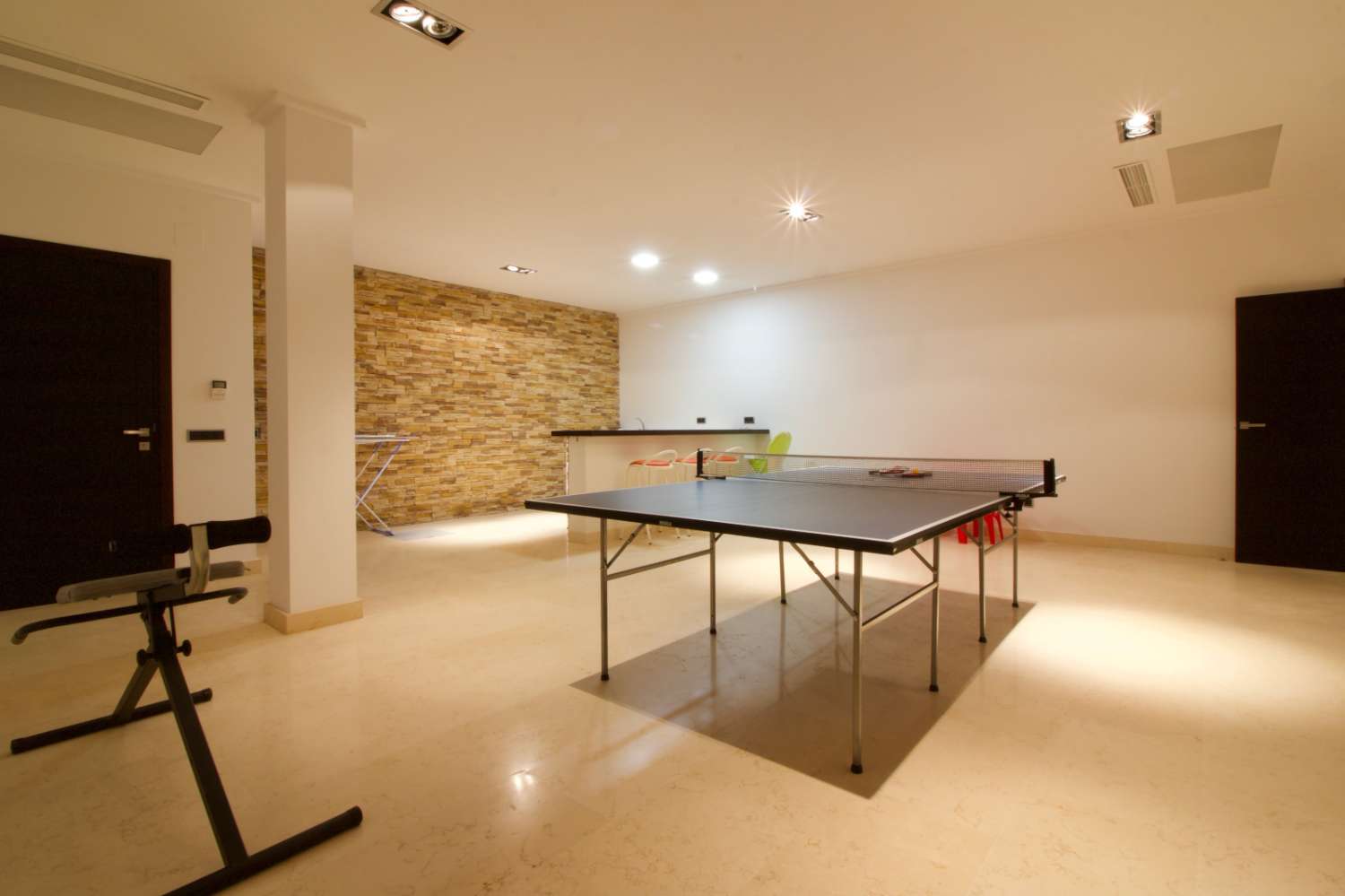 LUXURY VILLA IN CABO ROIG WITH A PLOT OF 1,095 m², PRIVATE POOL AND HIGH-END FINISHES