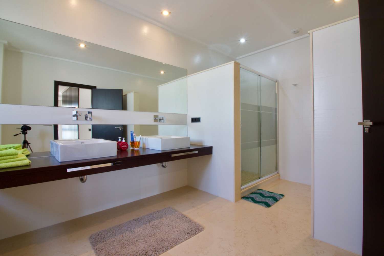 LUXURY VILLA IN CABO ROIG WITH A PLOT OF 1,095 m², PRIVATE POOL AND HIGH-END FINISHES