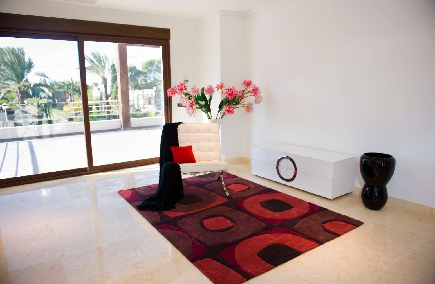 LUXURY VILLA IN CABO ROIG WITH A PLOT OF 1,095 m², PRIVATE POOL AND HIGH-END FINISHES
