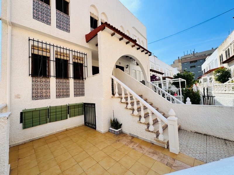 CORNER SEMI-DETACHED DUPLEX JUST 300 METERS FROM THE BEACH IN THE CENTER OF LA MATA