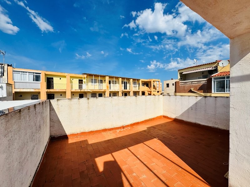 CORNER SEMI-DETACHED DUPLEX JUST 300 METERS FROM THE BEACH IN THE CENTER OF LA MATA