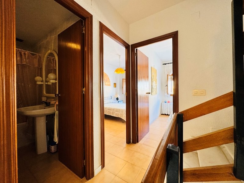 CORNER SEMI-DETACHED DUPLEX JUST 300 METERS FROM THE BEACH IN THE CENTER OF LA MATA