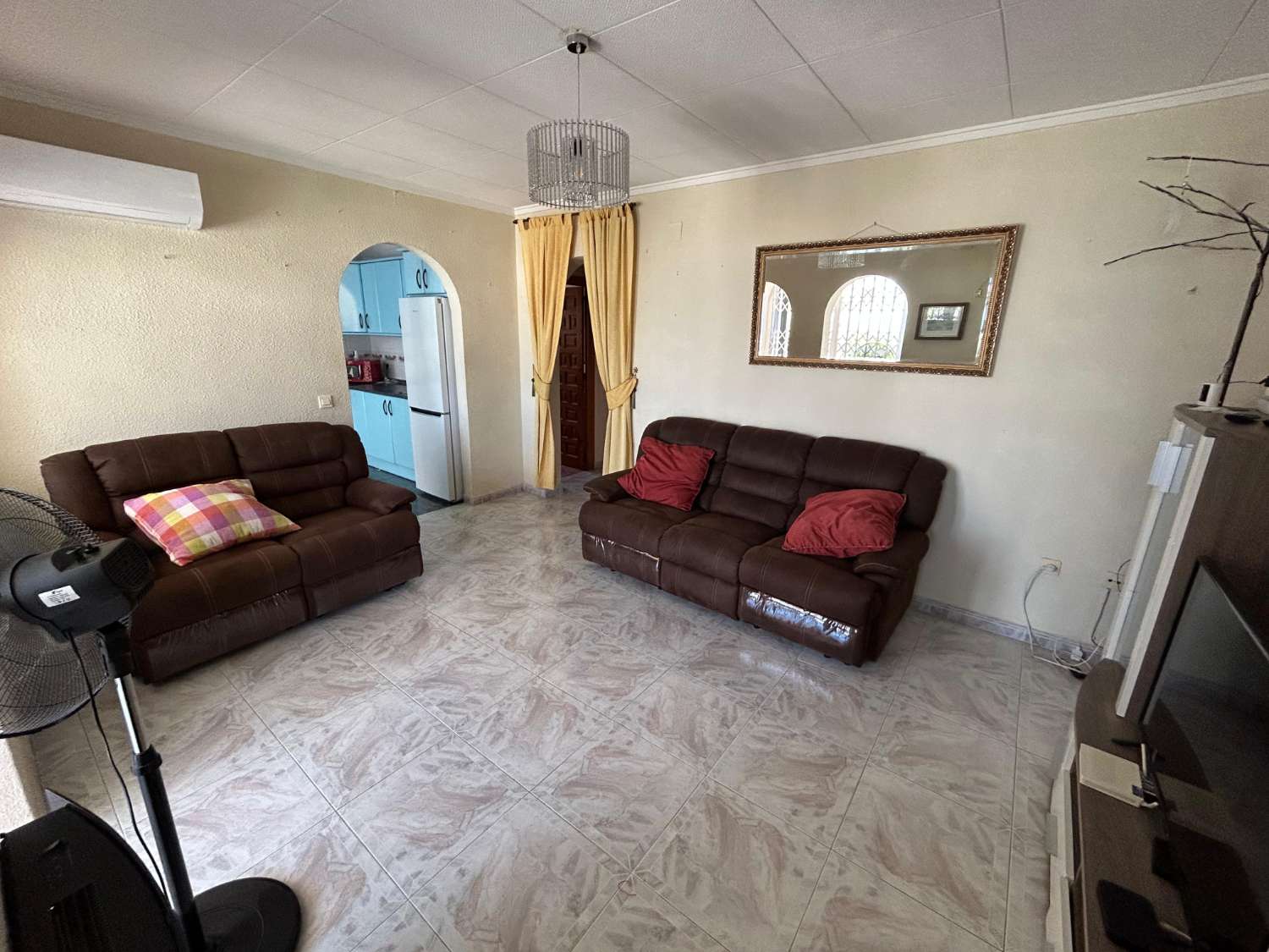 TOWNHOUSE WITH PRIVATE POOL AND PLOT OF 287 M² IN URBANIZATION SAN LUIS – TORREVIEJA