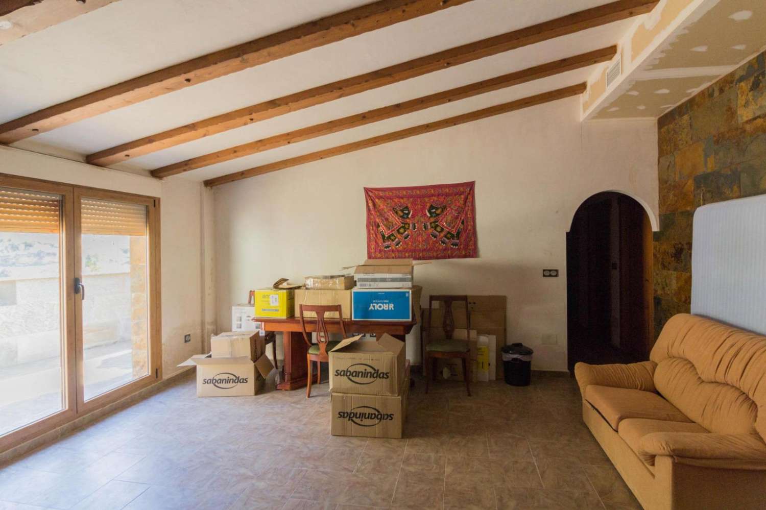 SPECTACULAR DETACHED VILLA OF MORE THAN 330 m² WITH VIEWS OF THE SIERRA DE REDOVÁN