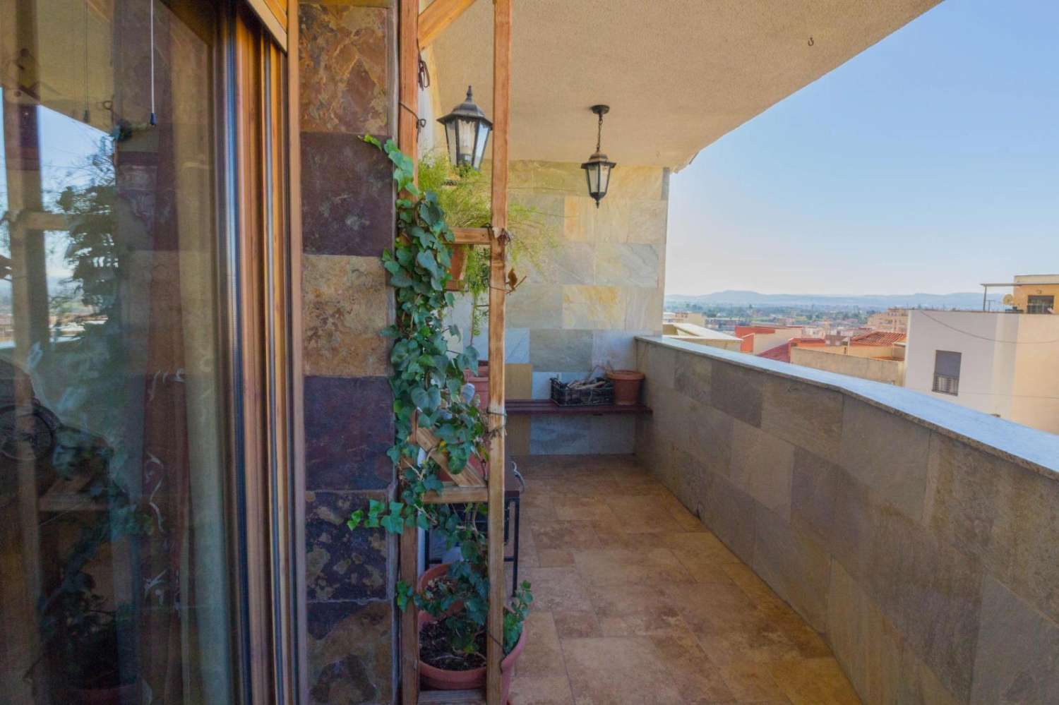 SPECTACULAR DETACHED VILLA OF MORE THAN 330 m² WITH VIEWS OF THE SIERRA DE REDOVÁN