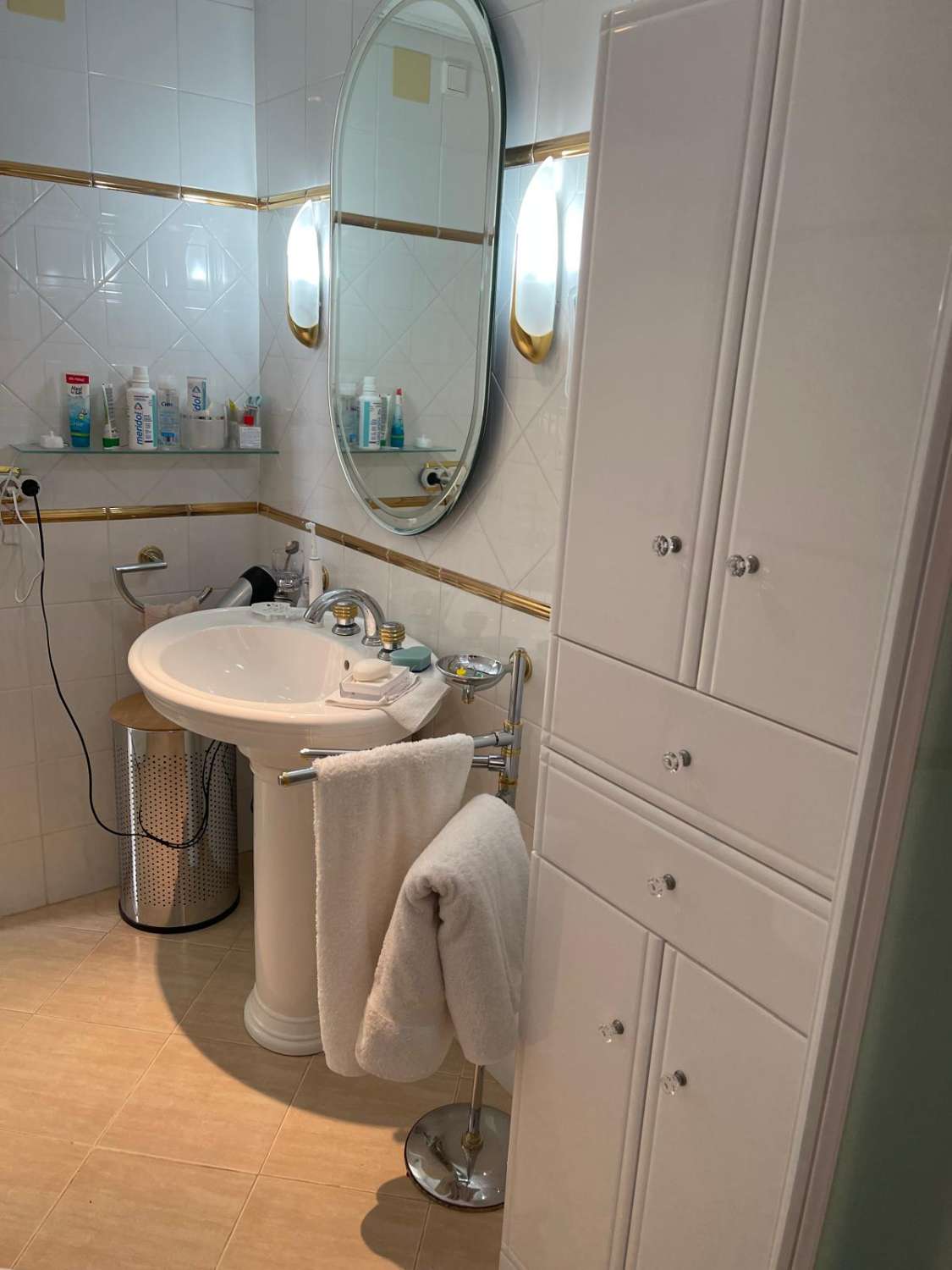 MEZONETOVÝ PENTHOUSE S PĚTI TERASAMI, GARÁŽÍ, PŘIROZENÝM SVĚTLEM A VŠESTRANNÝMI PROSTORY