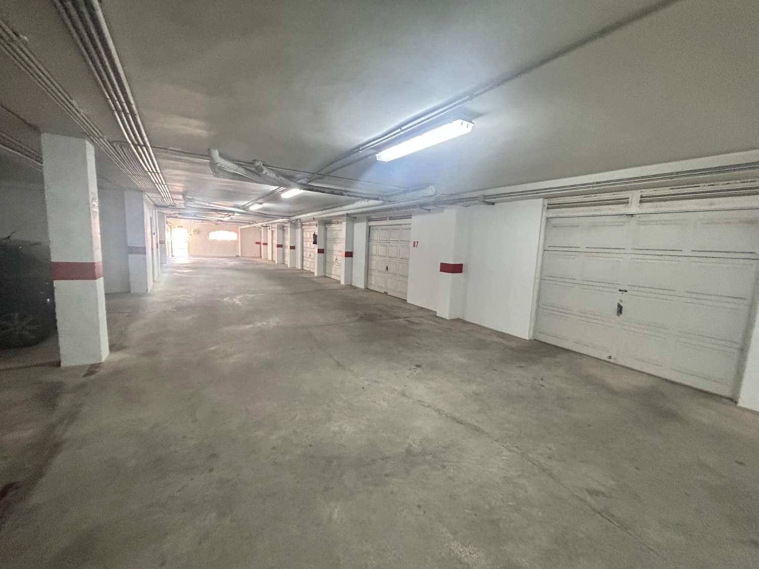 MEZONETOVÝ PENTHOUSE S PĚTI TERASAMI, GARÁŽÍ, PŘIROZENÝM SVĚTLEM A VŠESTRANNÝMI PROSTORY