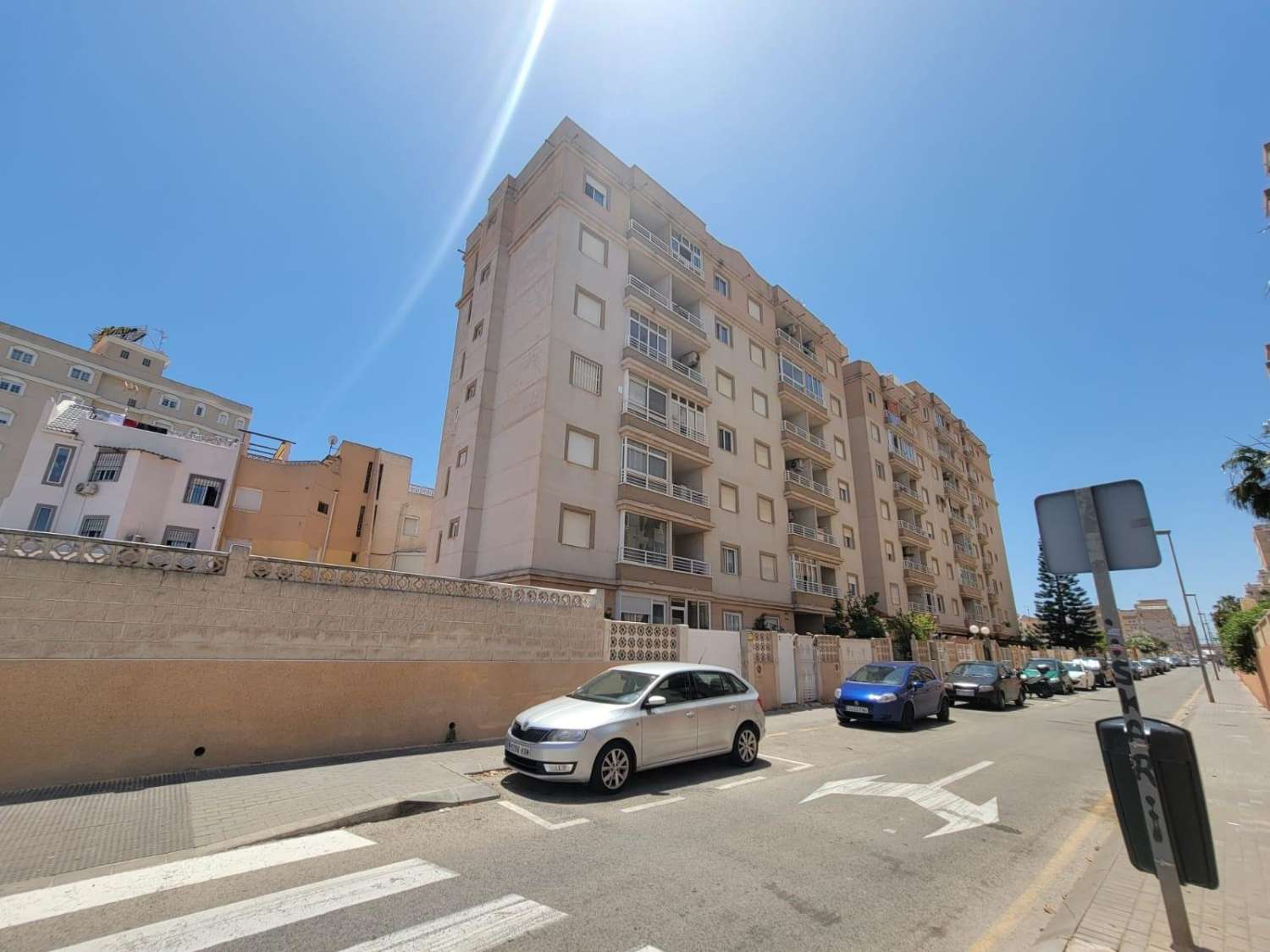 APARTMENT IN PRIVATE RESIDENTIAL WITH POOL IN NUEVA TORREVIEJA