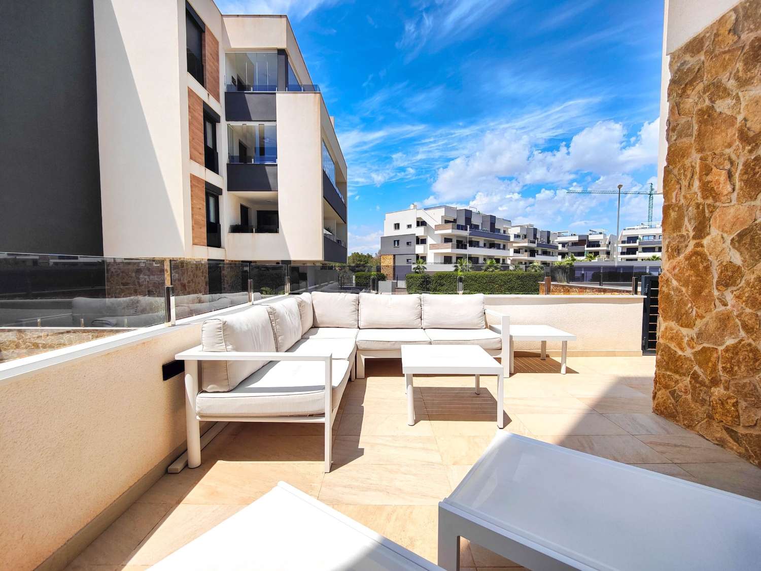 MODERN GROUND FLOOR APARTMENT WITH CORNER TERRACE IN RESIDENCIAL AMANECER VI – ORIHUELA COSTA