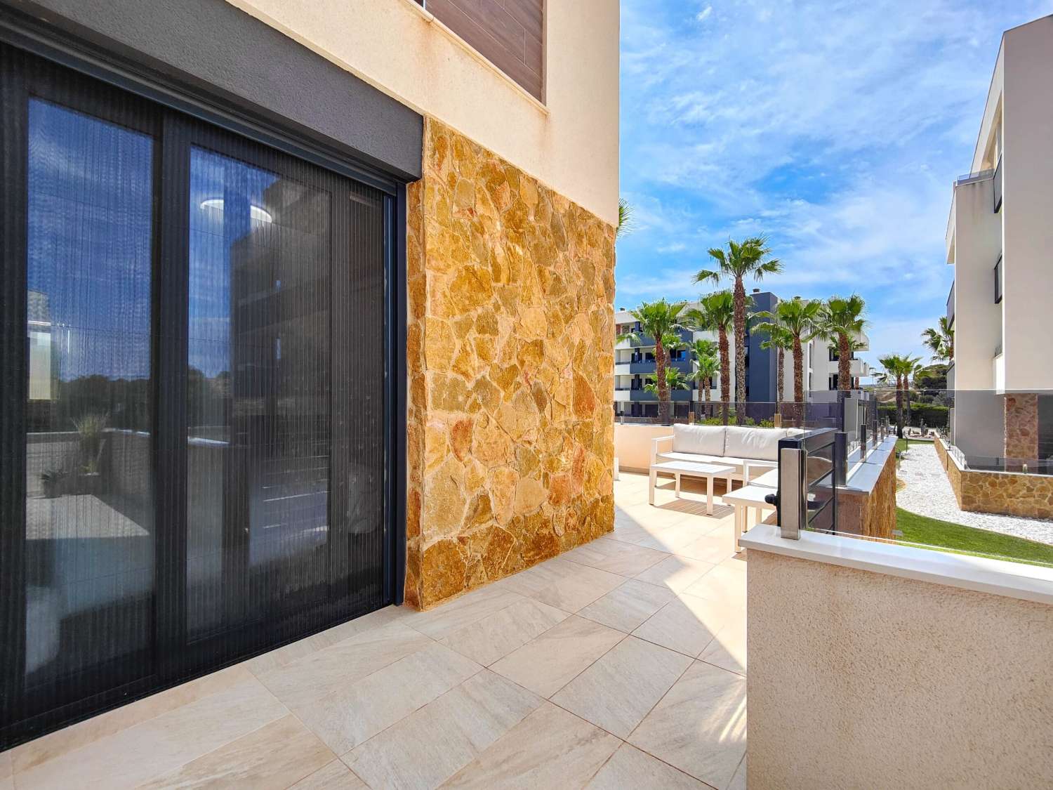 MODERN GROUND FLOOR APARTMENT WITH CORNER TERRACE IN RESIDENCIAL AMANECER VI – ORIHUELA COSTA