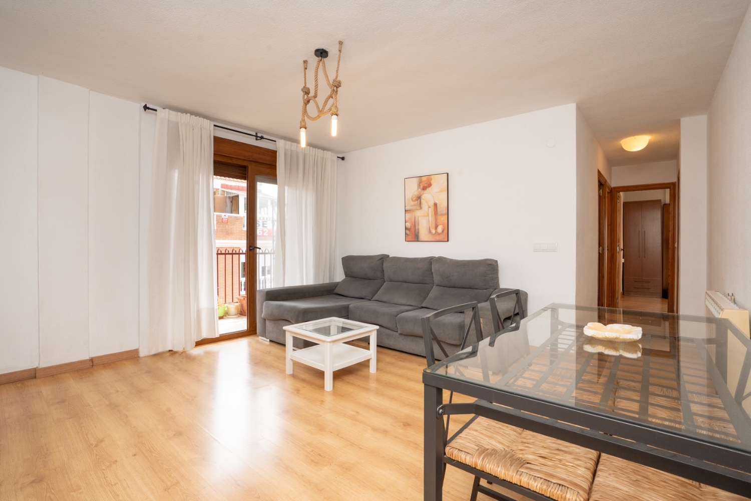 RENOVATED PENTHOUSE WITH SEA VIEWS JUST 150 METERS FROM THE BEACH – ACEQUIÓN AREA, TORREVIEJA