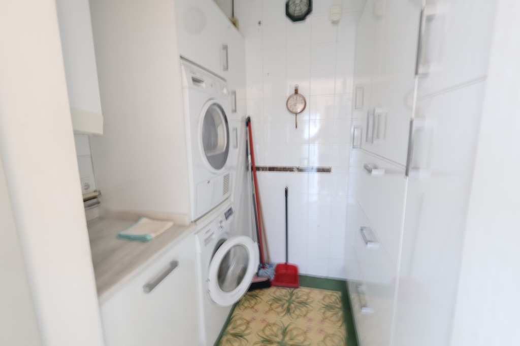 CHALET INDEPENDIENTE JUNTO AL CAMPO DE GOLF EN VILLAMARTÍN CON SÓTANO Y JACUZZI PRIVADO