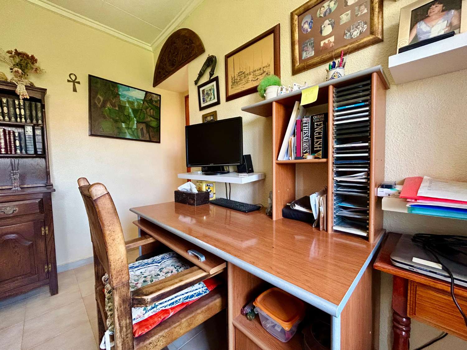 ¡CHALET INDEPENDIENTE CON PISCINA Y GRAN PARCELA EN EL CHAPARRAL, TORREVIEJA!