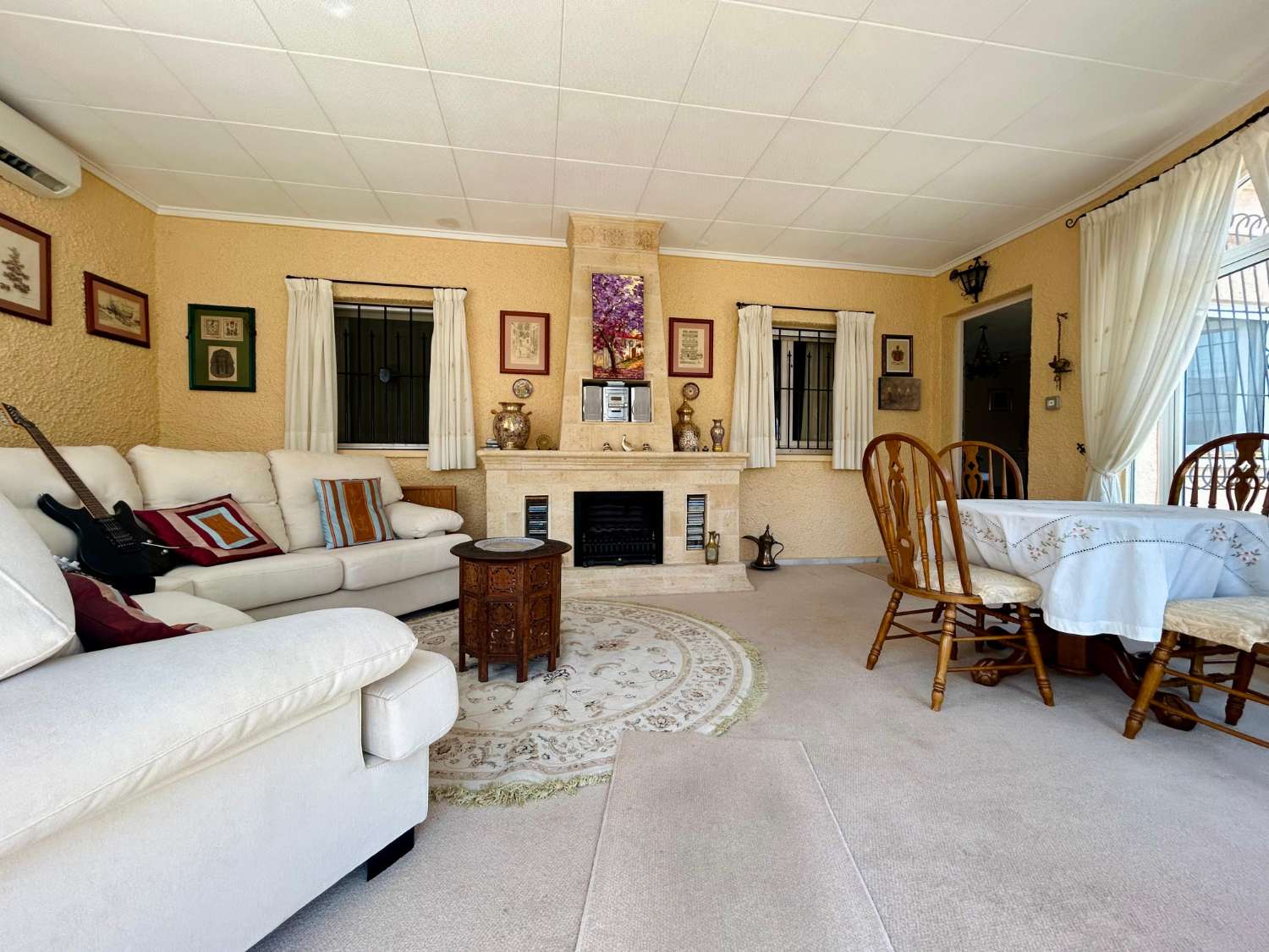 ¡CHALET INDEPENDIENTE CON PISCINA Y GRAN PARCELA EN EL CHAPARRAL, TORREVIEJA!