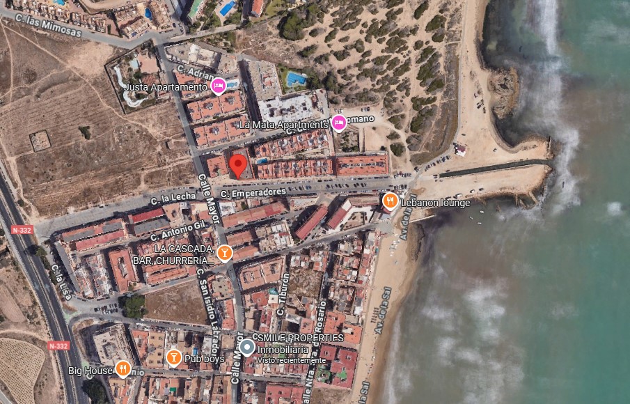 ¡APARTAMENTO A SOLO 150 METROS DE LA PLAYA CON GARAJE Y VISTAS!