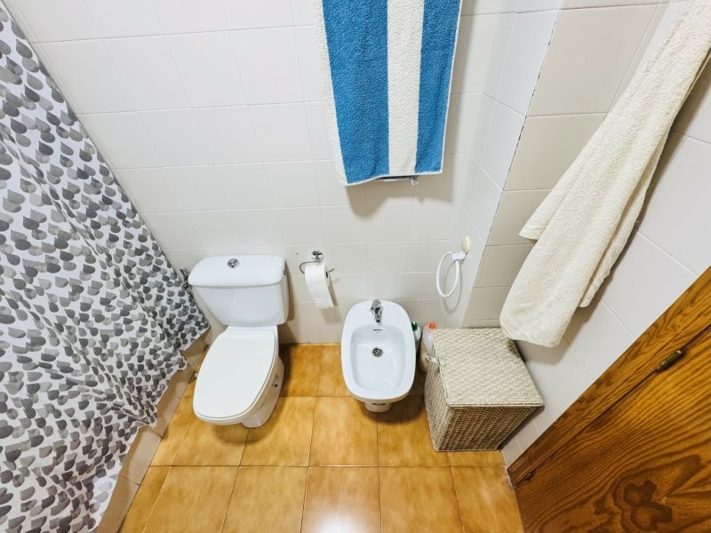 ¡APARTAMENTO A SOLO 150 METROS DE LA PLAYA CON GARAJE Y VISTAS!