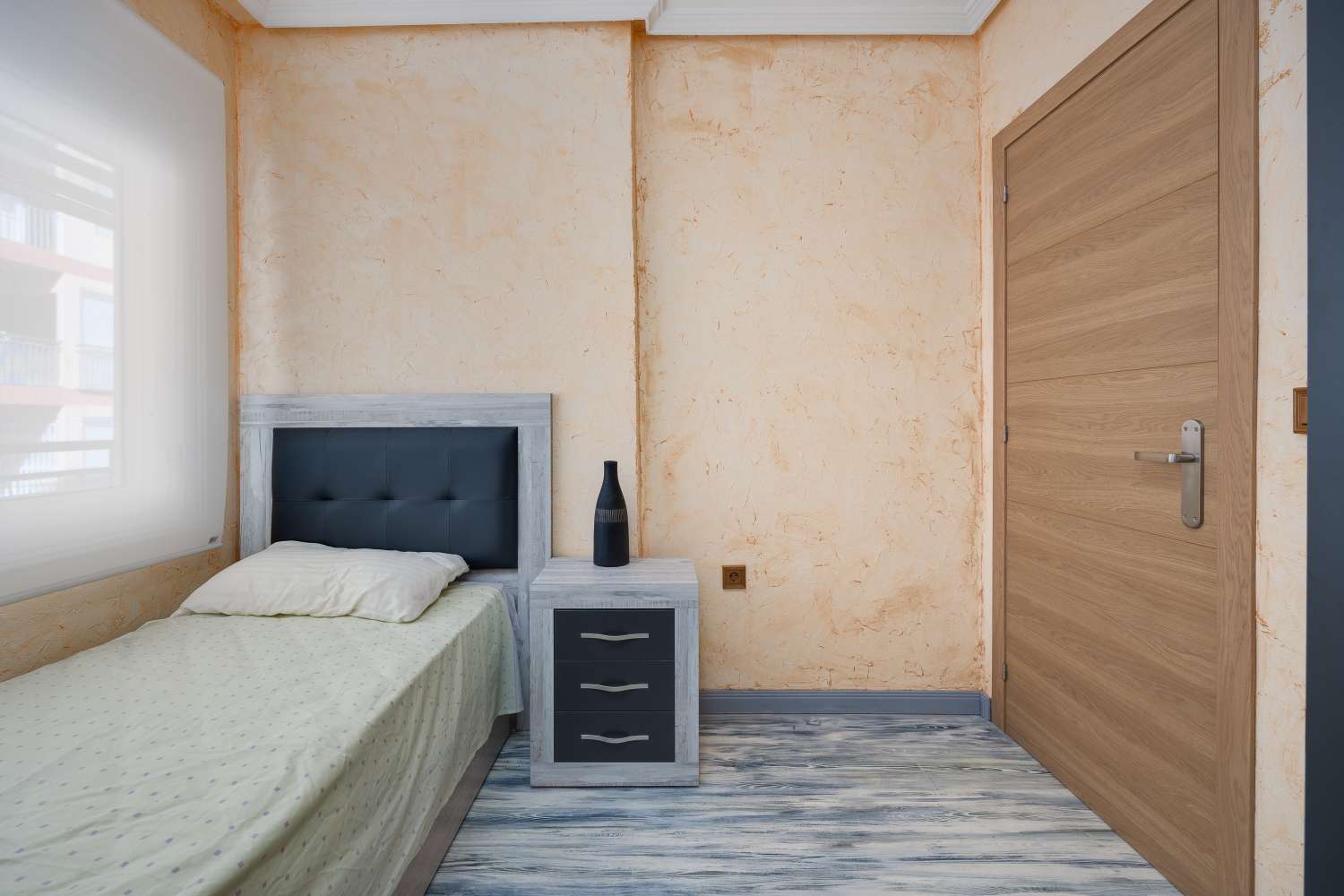 APARTAMENTO RÚSTICO RENOVADO A 150 METROS DE LA PLAYA EN EL ACEQUIÓN