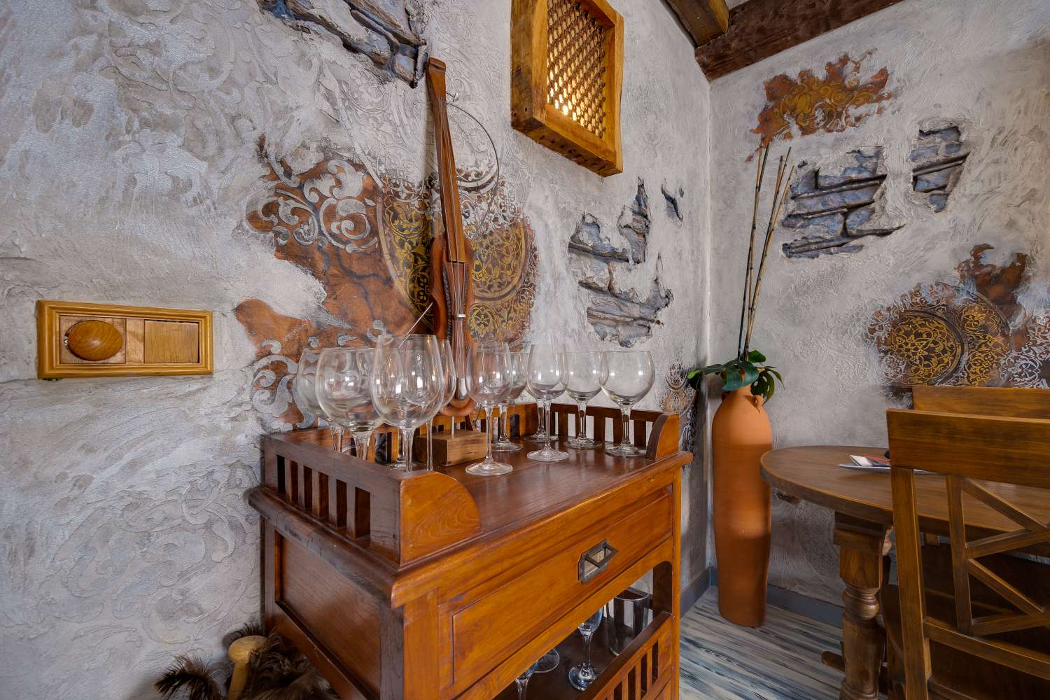 APARTAMENTO RÚSTICO RENOVADO A 150 METROS DE LA PLAYA EN EL ACEQUIÓN