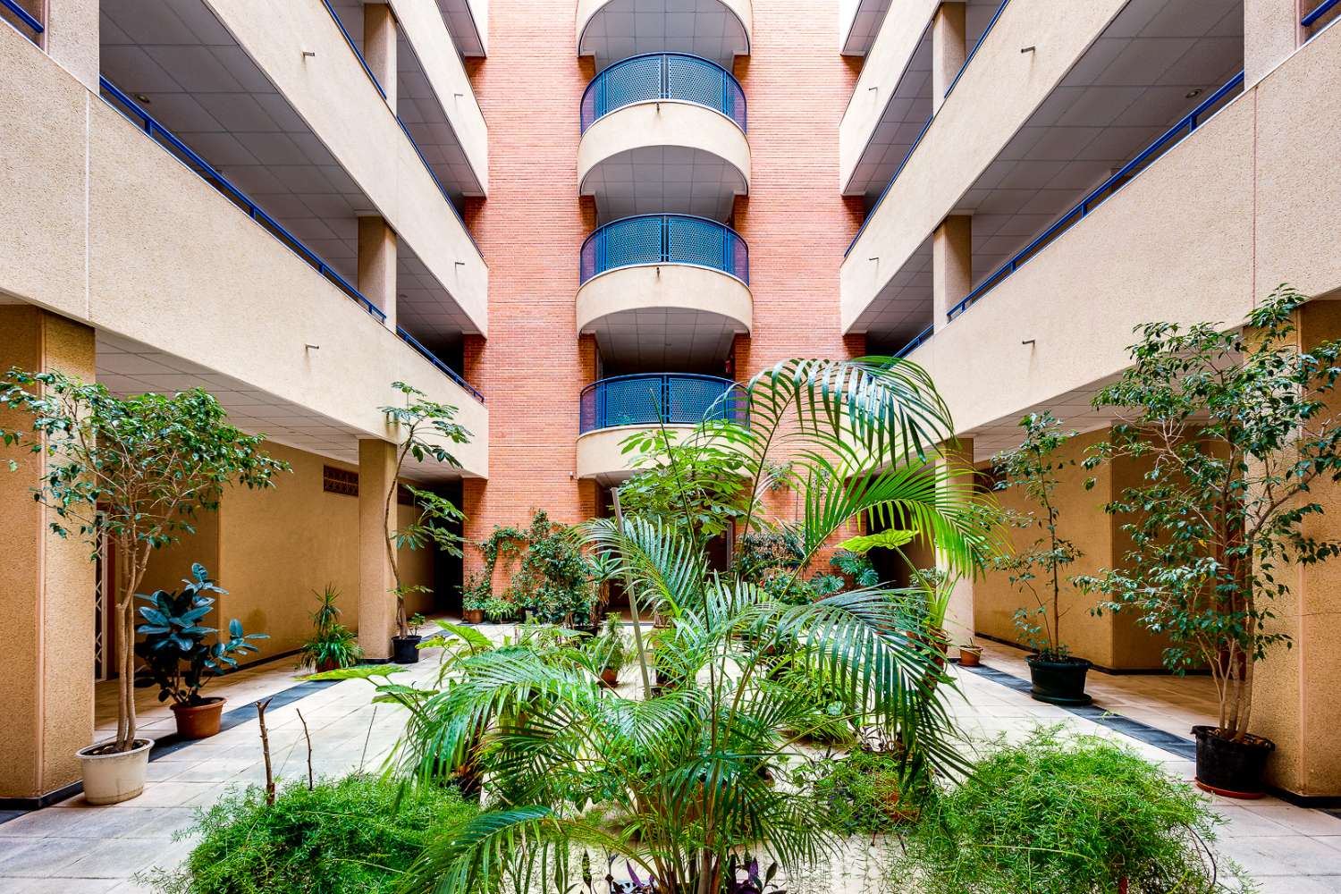 APARTAMENTO RÚSTICO RENOVADO A 150 METROS DE LA PLAYA EN EL ACEQUIÓN