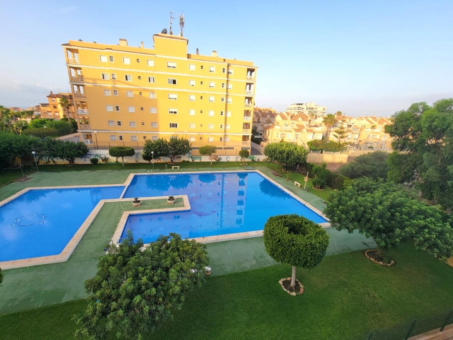ENCANTADOR APARTAMENTO EN PLANTA BAJA CERCA DE LA PLAYA DE LA MATA