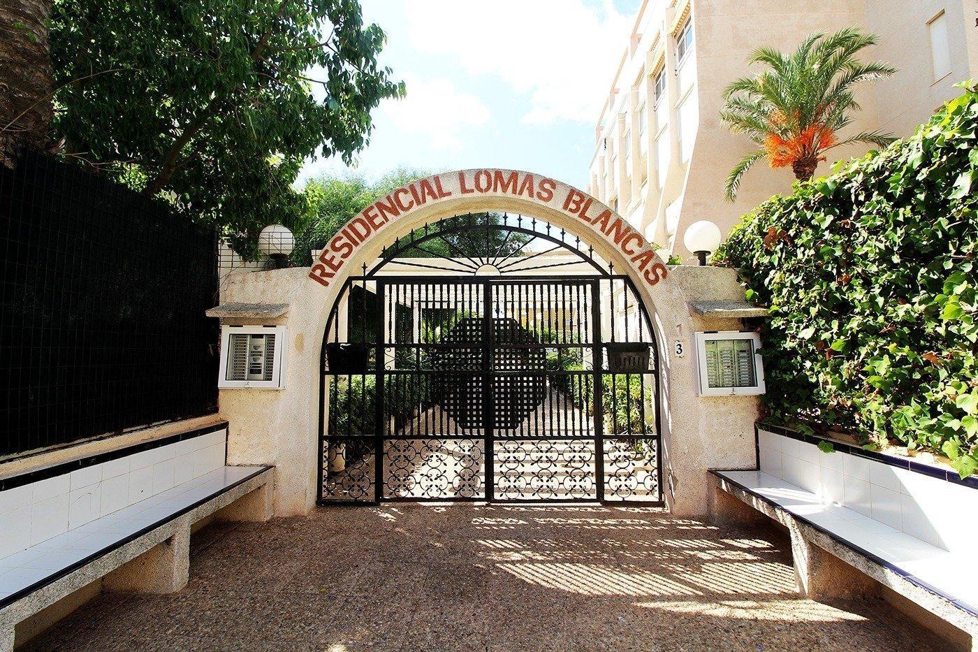 ENCANTADOR APARTAMENTO EN PLANTA BAJA CERCA DE LA PLAYA DE LA MATA