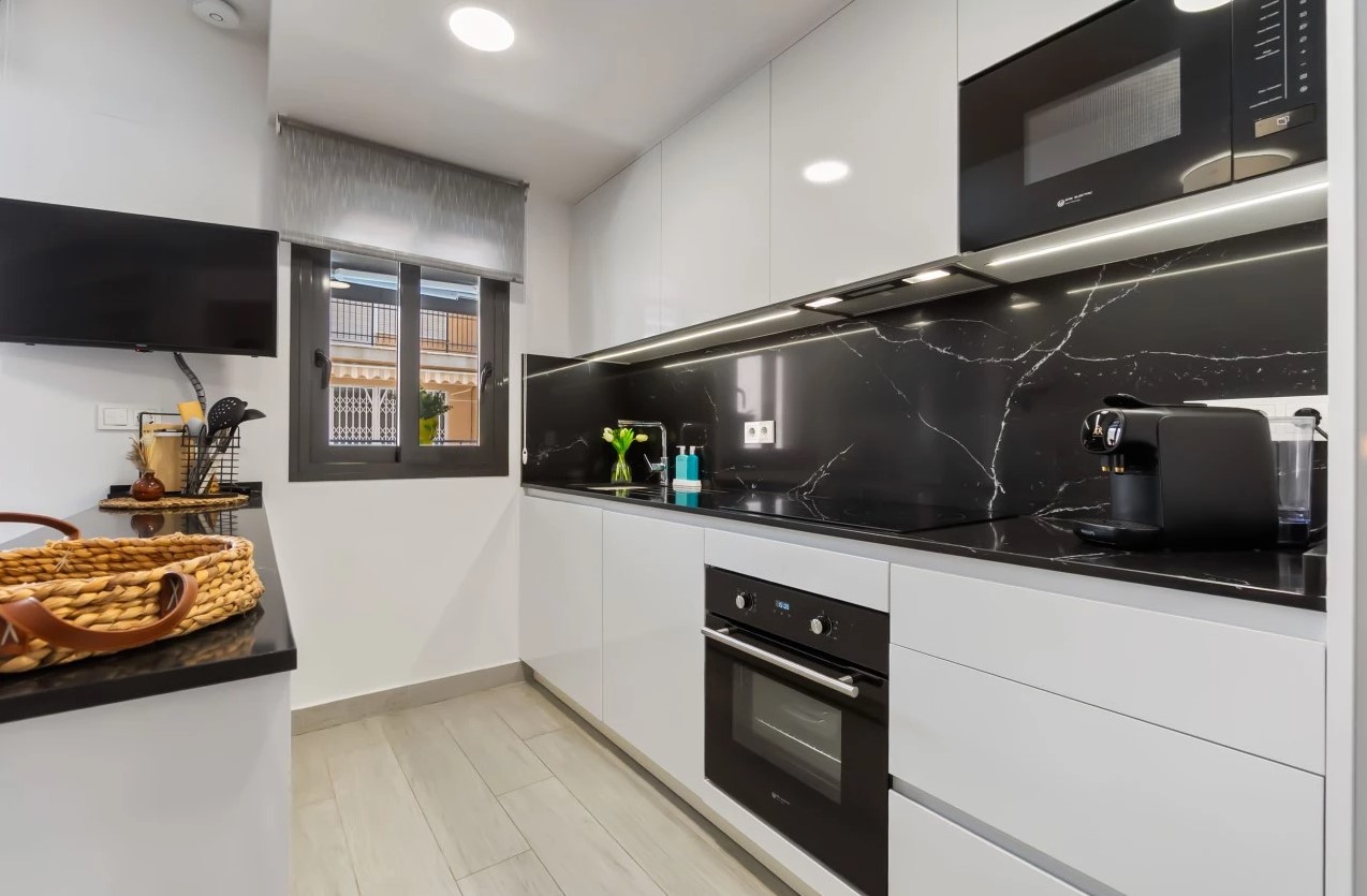 EXCELENTE APARTAMENTO A 90 METROS DE LA PLAYA DEL CURA EN TORREVIEJA