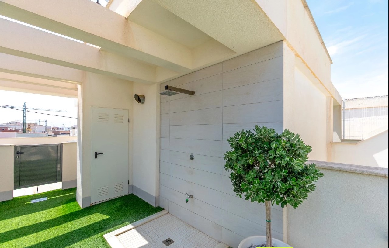 EXCELENTE APARTAMENTO A 90 METROS DE LA PLAYA DEL CURA EN TORREVIEJA