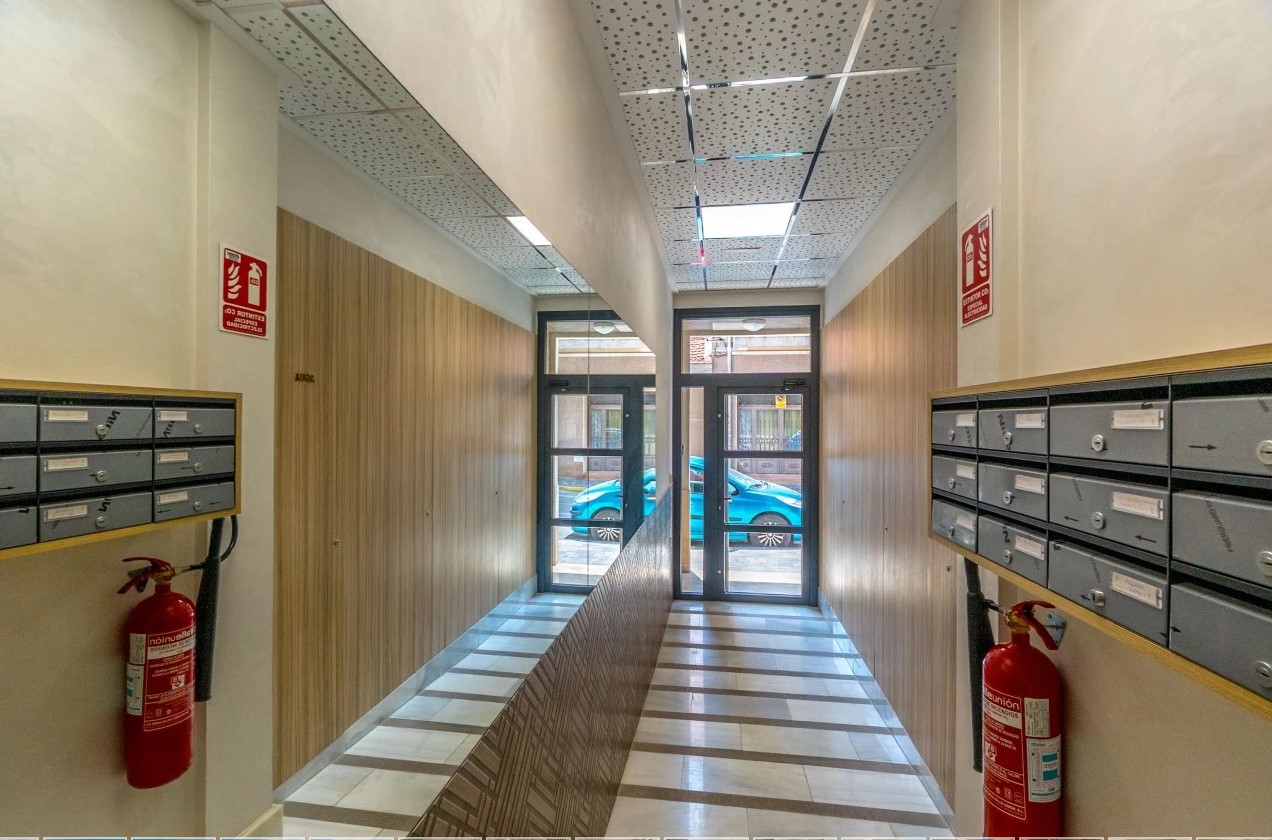 EXCELENTE APARTAMENTO A 90 METROS DE LA PLAYA DEL CURA EN TORREVIEJA