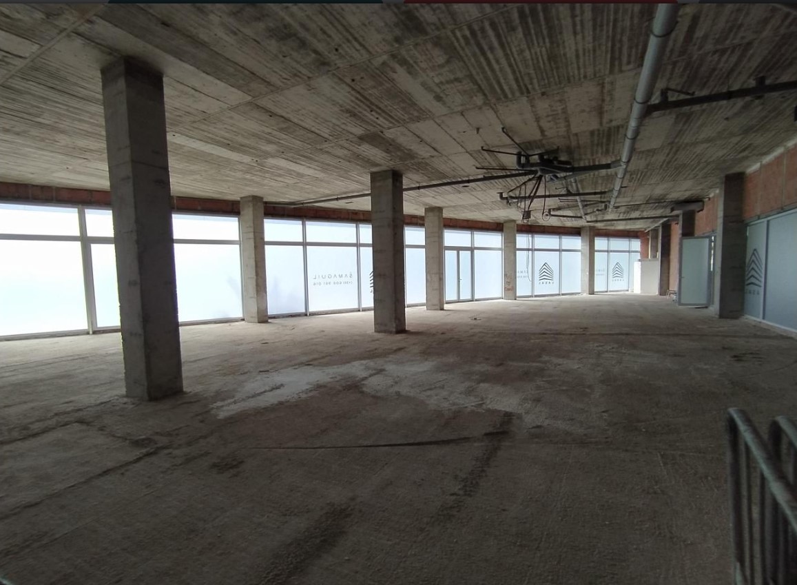 PROPUESTA DE LOCAL COMERCIAL EXCLUSIVO EN PRIMERA LINEA  DEL PASEO MARÍTIMO DE TORREVIEJA