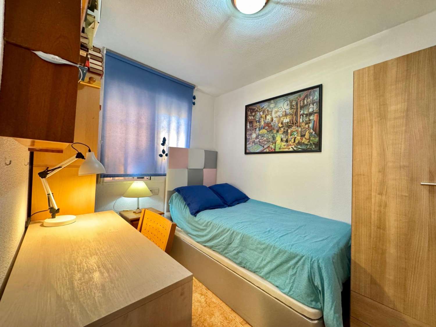 ÁTICO CON GRAN TERRAZA JUNTO AL MAR EN TORREVIEJA