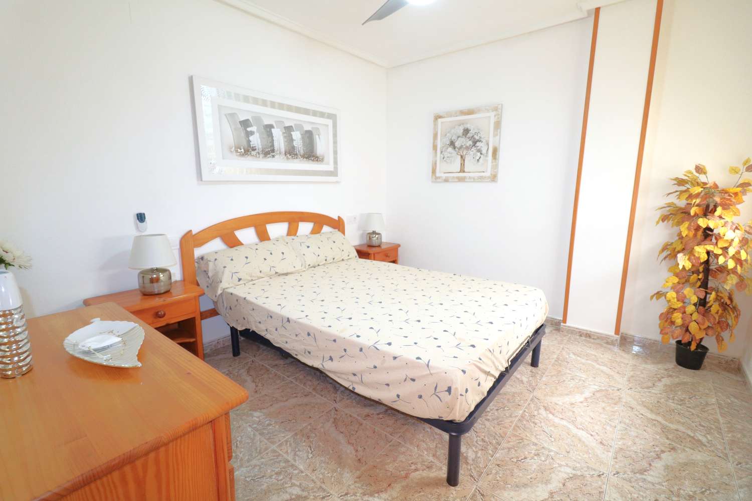 APARTAMENTO DE 2 DORMITORIOS A 200 M DEL MAR EN ACEQUIÓN, TORREVIEJA