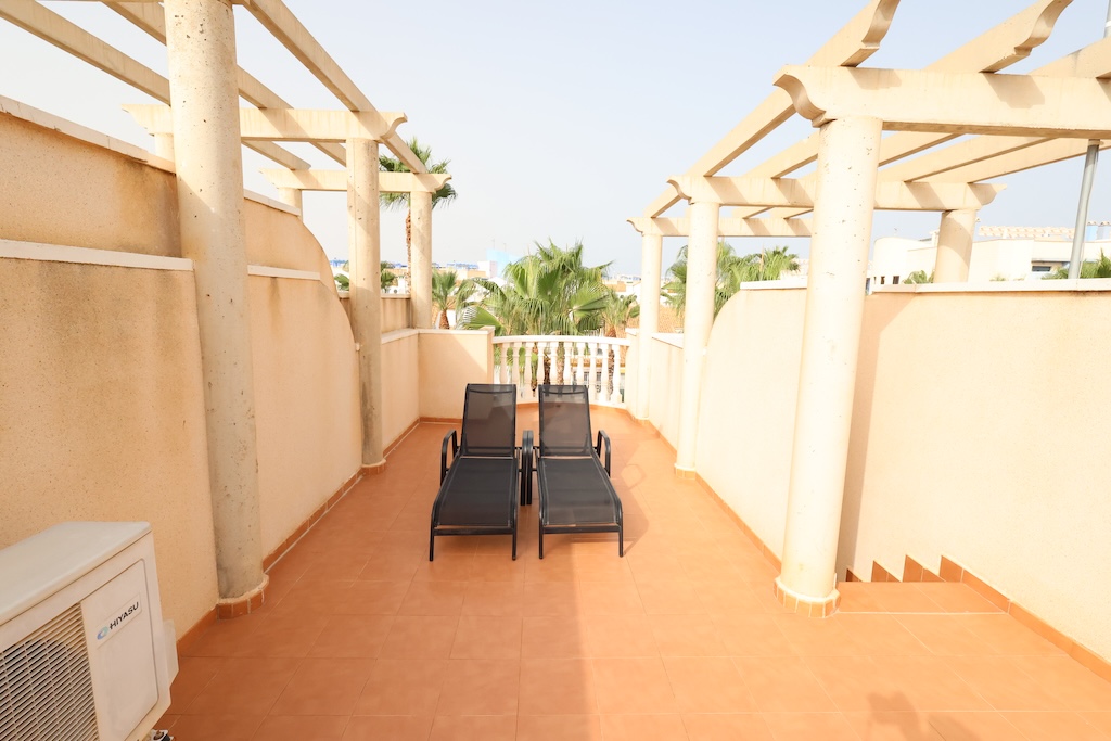 CHALET ADOSADO EN RESIDENCIAL EXCLUSIVO DE CABO ROIG – ALDEAS DE AGUAMARINA