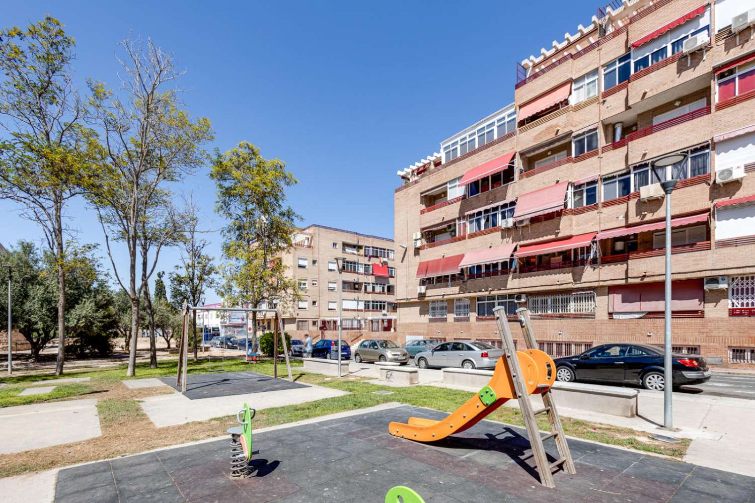ENCANTADOR APARTAMENTO DE 1 DORMITORIO CON TERRAZA Y PISCINA EN LA TEJERA, TORREVIEJA