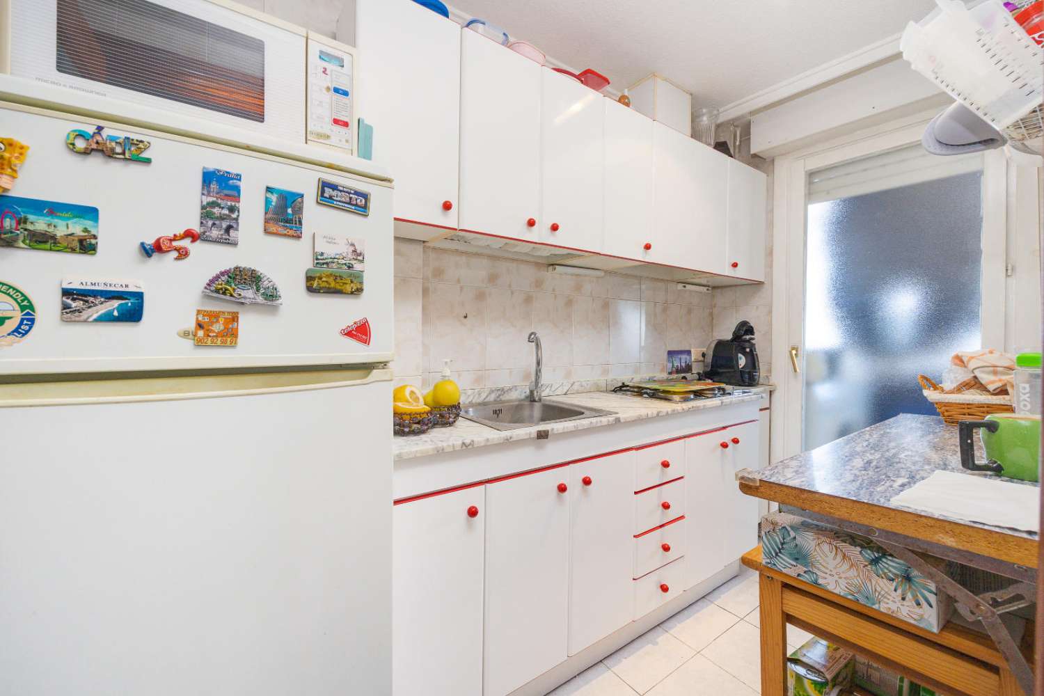 ENCANTADOR APARTAMENTO DE 1 DORMITORIO CON TERRAZA Y PISCINA EN LA TEJERA, TORREVIEJA