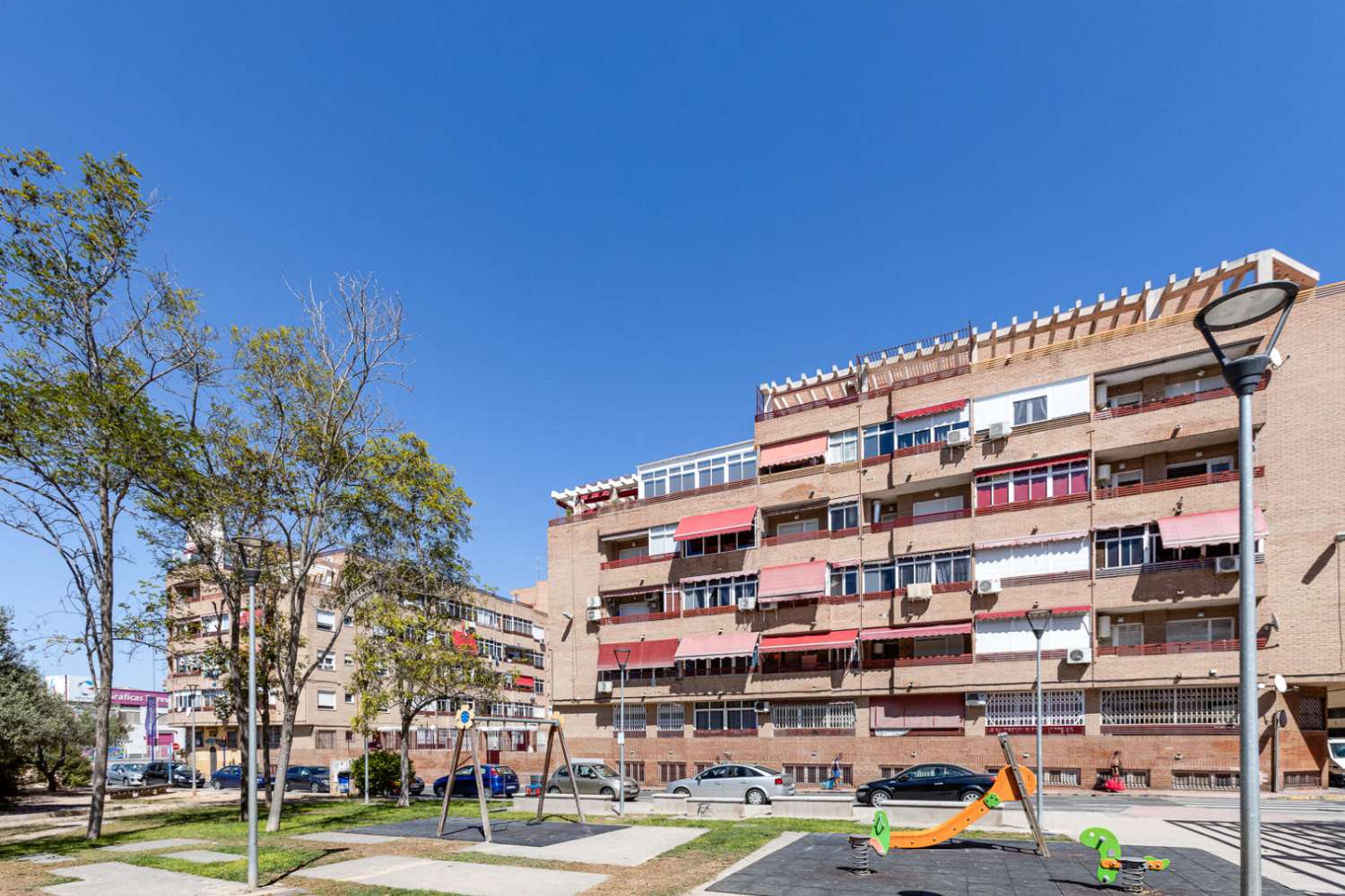 ENCANTADOR APARTAMENTO DE 1 DORMITORIO CON TERRAZA Y PISCINA EN LA TEJERA, TORREVIEJA