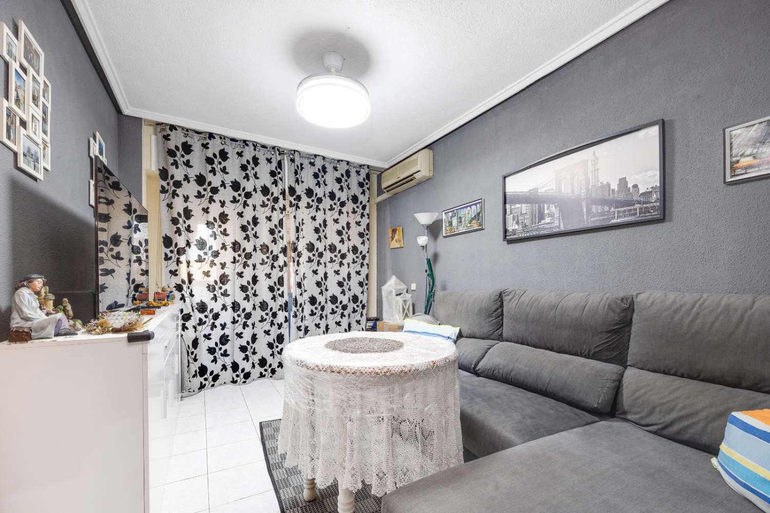 ENCANTADOR APARTAMENTO DE 1 DORMITORIO CON TERRAZA Y PISCINA EN LA TEJERA, TORREVIEJA