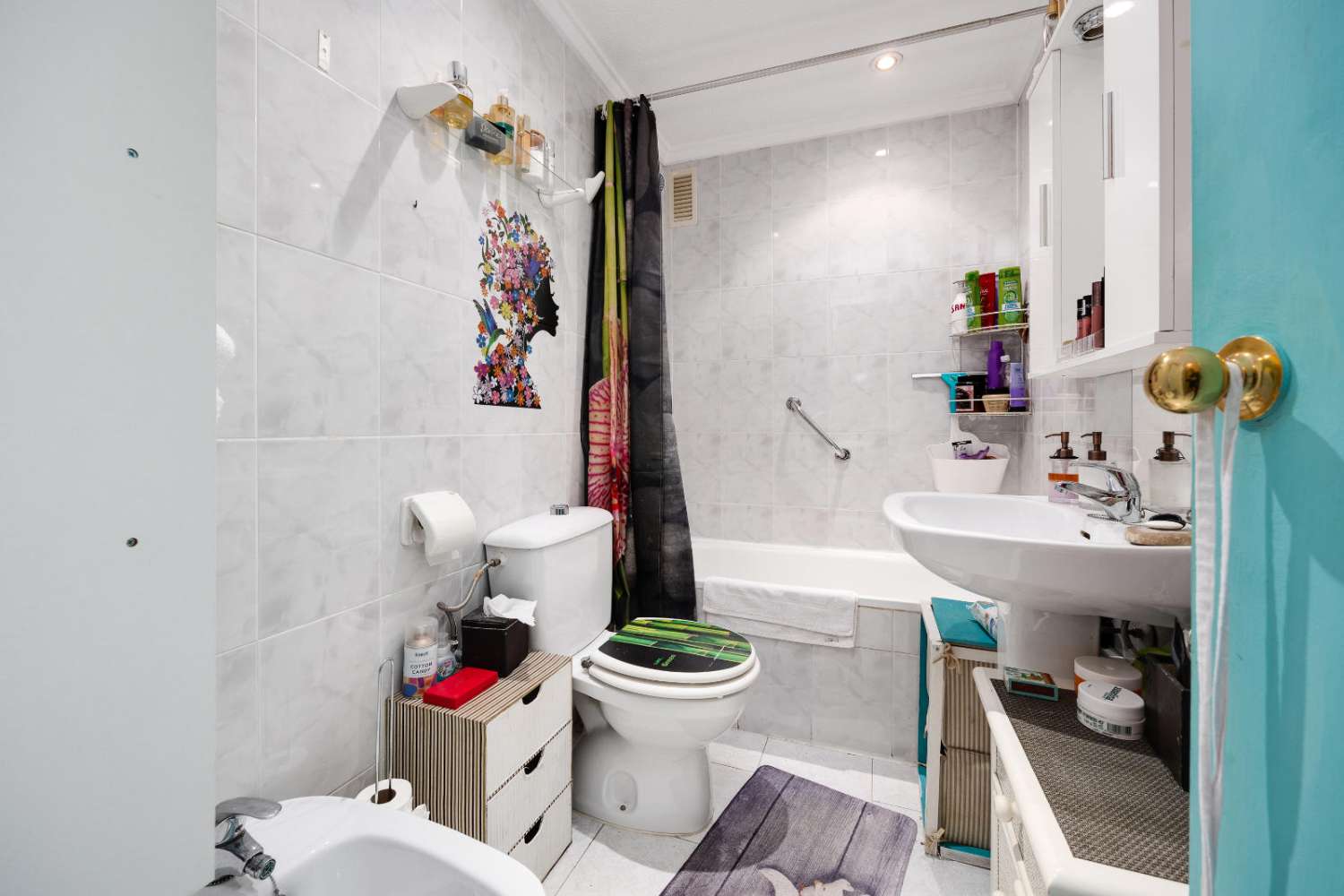 ENCANTADOR APARTAMENTO DE 1 DORMITORIO CON TERRAZA Y PISCINA EN LA TEJERA, TORREVIEJA