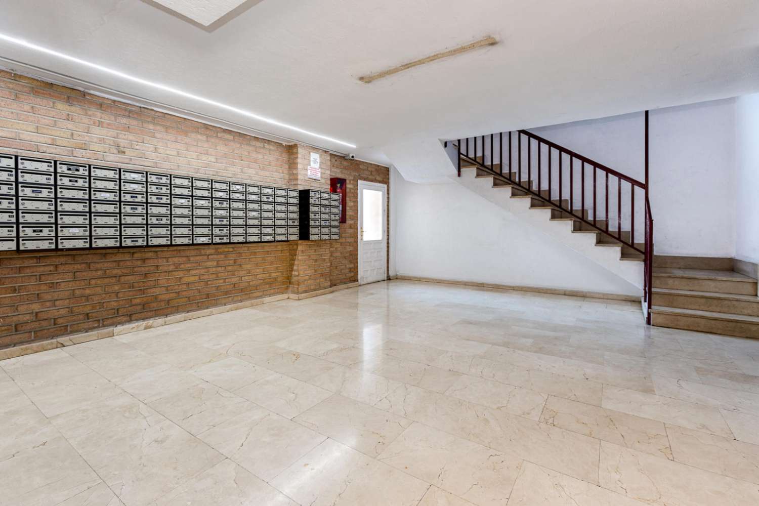 ENCANTADOR APARTAMENTO DE 1 DORMITORIO CON TERRAZA Y PISCINA EN LA TEJERA, TORREVIEJA