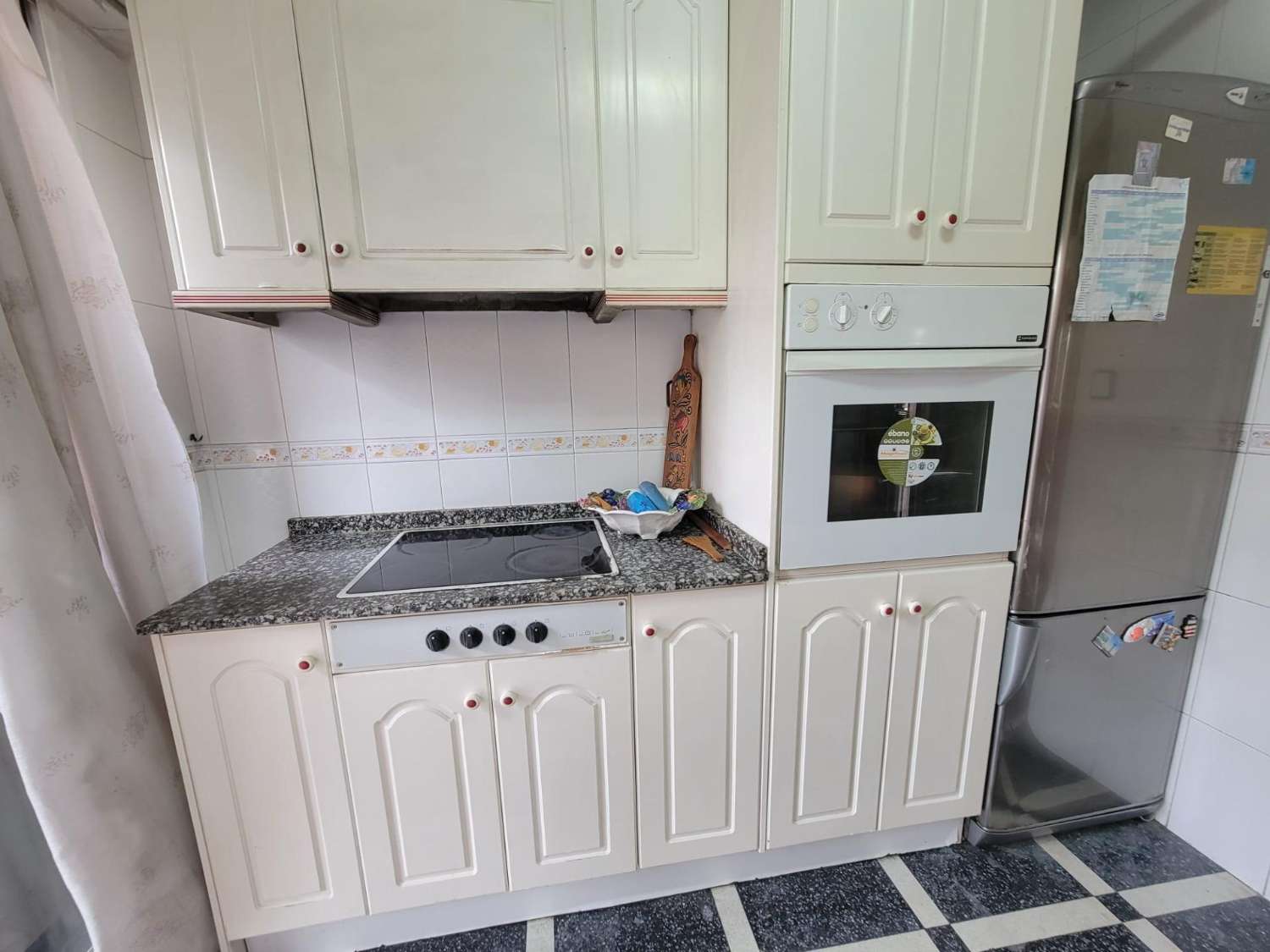 AMPLIO APARTAMENTO EN EL CENTRO, A 200 M DEL PASEO MARÍTIMO Y LAS PISCINAS NATURALES