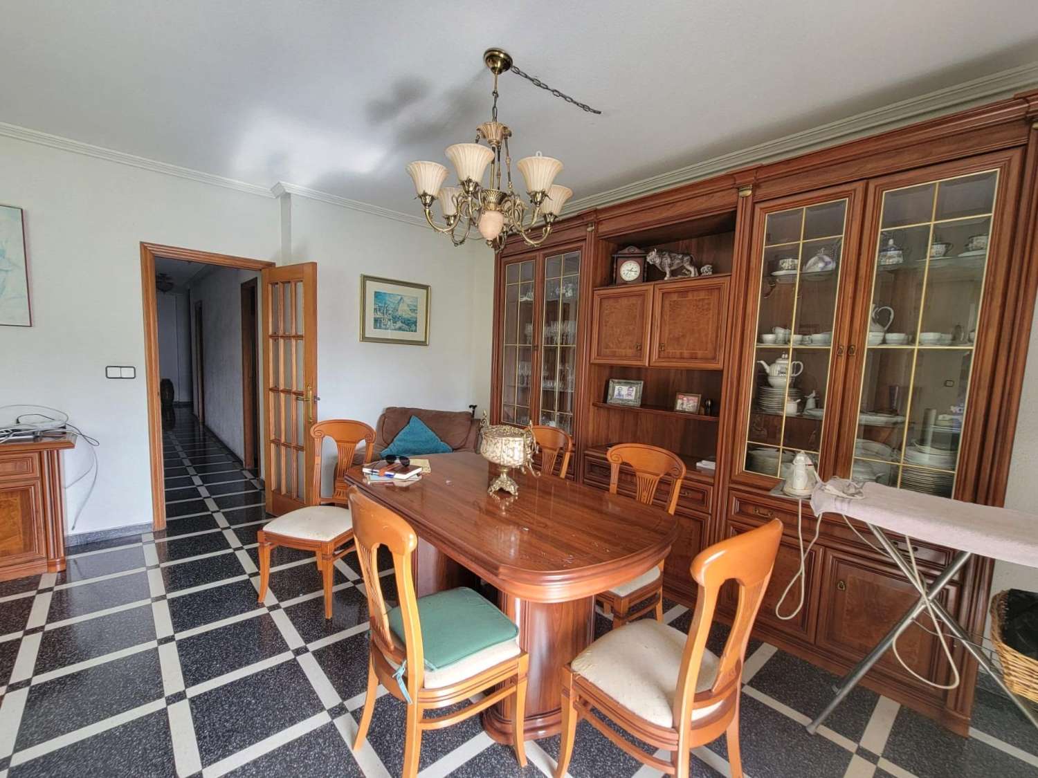 AMPLIO APARTAMENTO EN EL CENTRO, A 200 M DEL PASEO MARÍTIMO Y LAS PISCINAS NATURALES