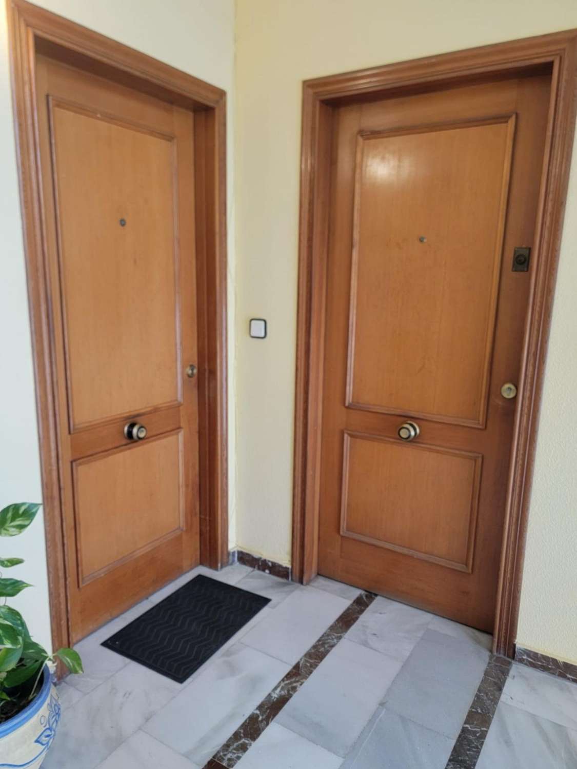 AMPLIO APARTAMENTO EN EL CENTRO, A 200 M DEL PASEO MARÍTIMO Y LAS PISCINAS NATURALES