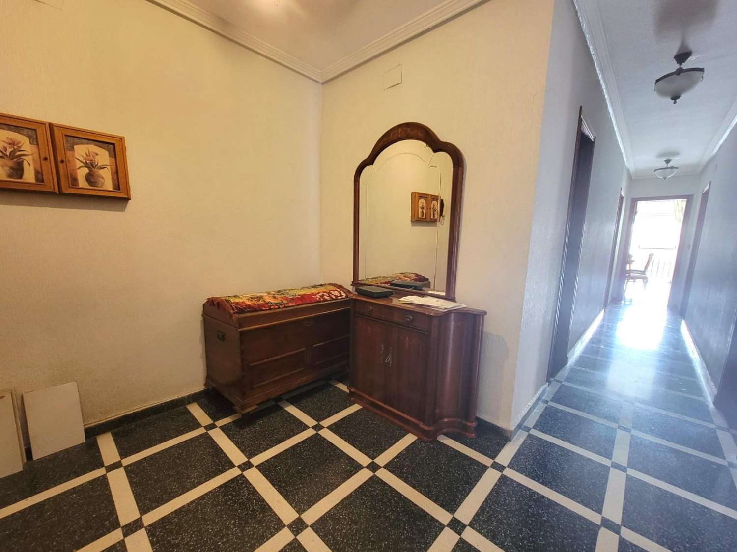 AMPLIO APARTAMENTO EN EL CENTRO, A 200 M DEL PASEO MARÍTIMO Y LAS PISCINAS NATURALES