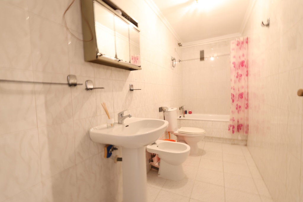 AMPLIO APARTAMENTO EN PLANTA BAJA A 150 METROS DE LA PLAYA DEL CURA