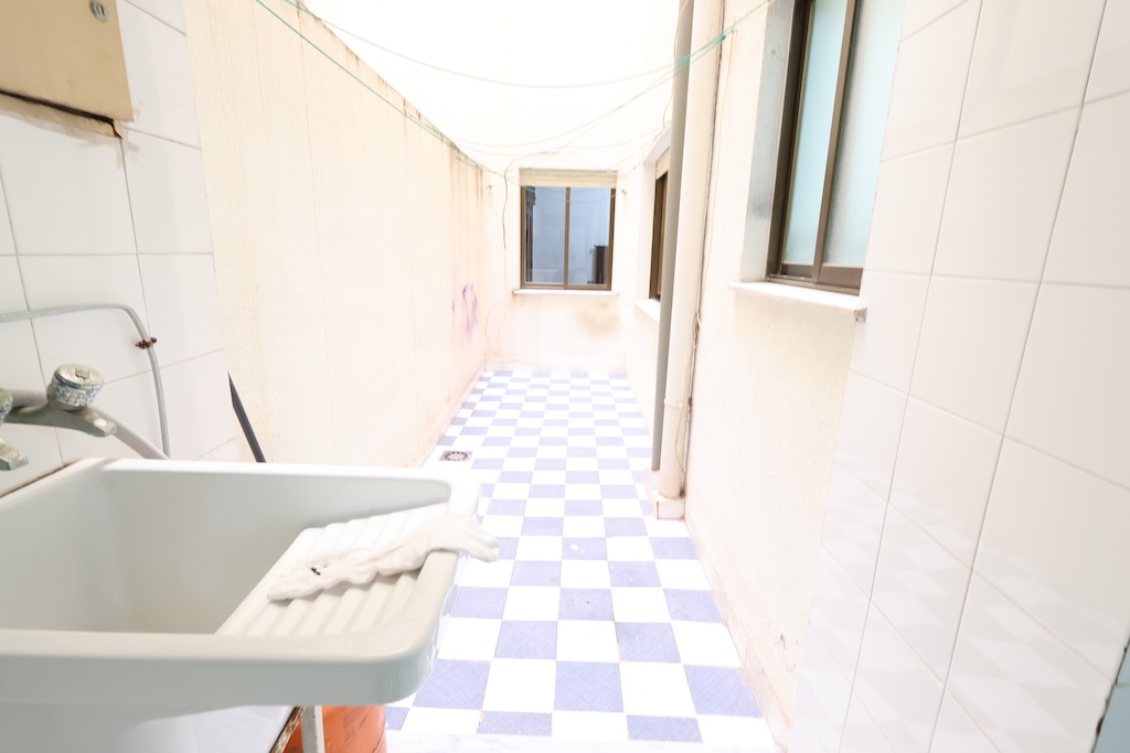 AMPLIO APARTAMENTO EN PLANTA BAJA A 150 METROS DE LA PLAYA DEL CURA